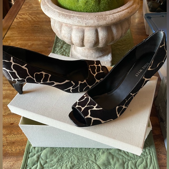 Nine West Mazzo Animal Print Peep Toe Heels - Picture 8 of 13